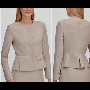 NWOT. Calvin Klein twill skirt suit light tan